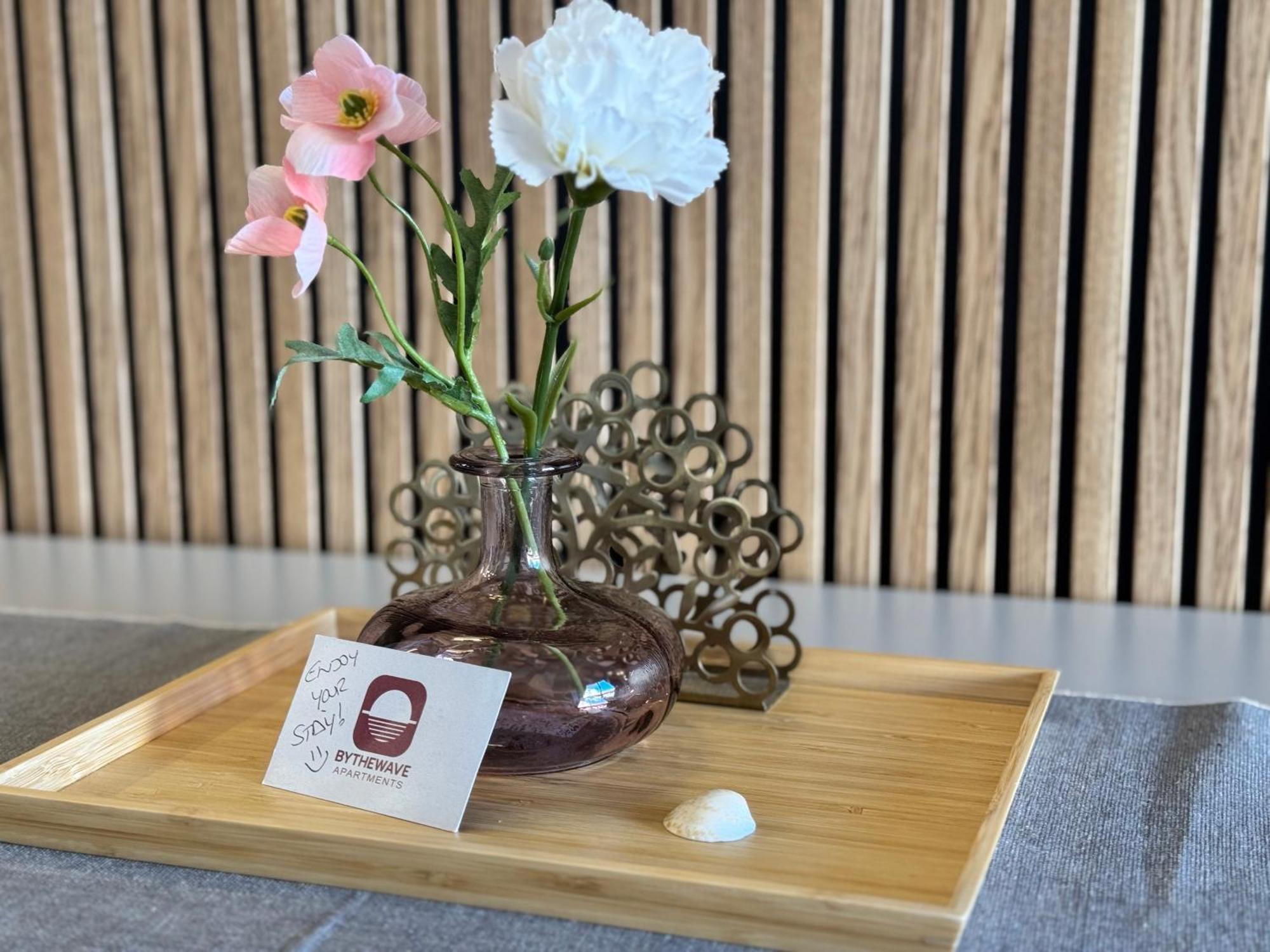Bythewave Apartments بينالماذينا المظهر الخارجي الصورة